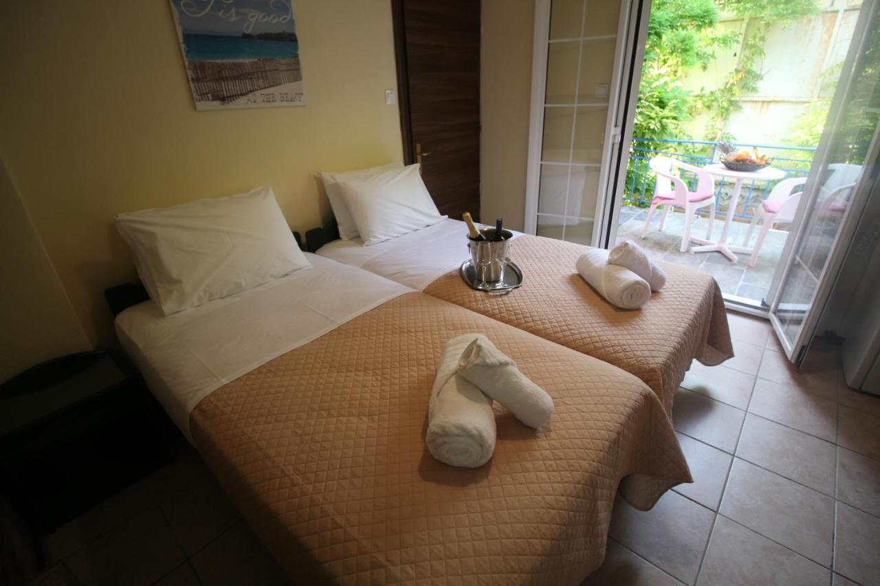 페라마 Batis Breeze B&B 외부 사진