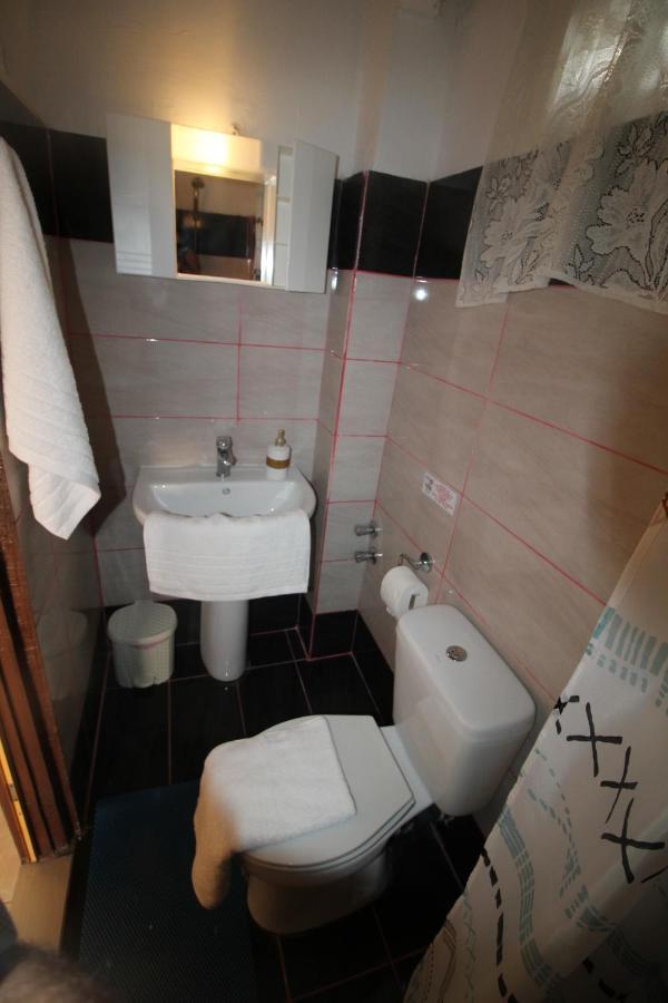페라마 Batis Breeze B&B 외부 사진