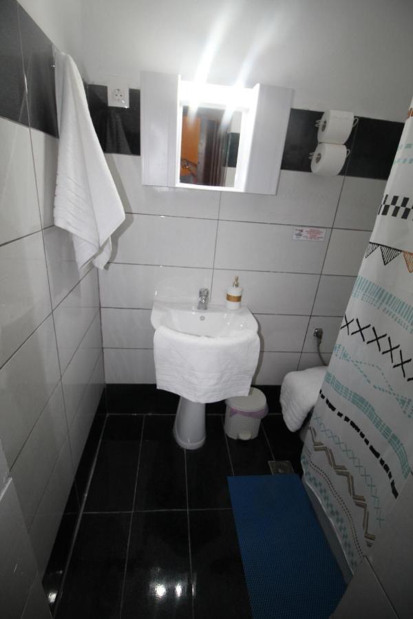 페라마 Batis Breeze B&B 외부 사진
